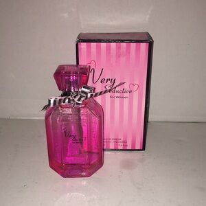 VERY SEDUCTIVE FOR WOMEN EAU DA PARFUIM 3.4 fl OZ NEWIN BOX
